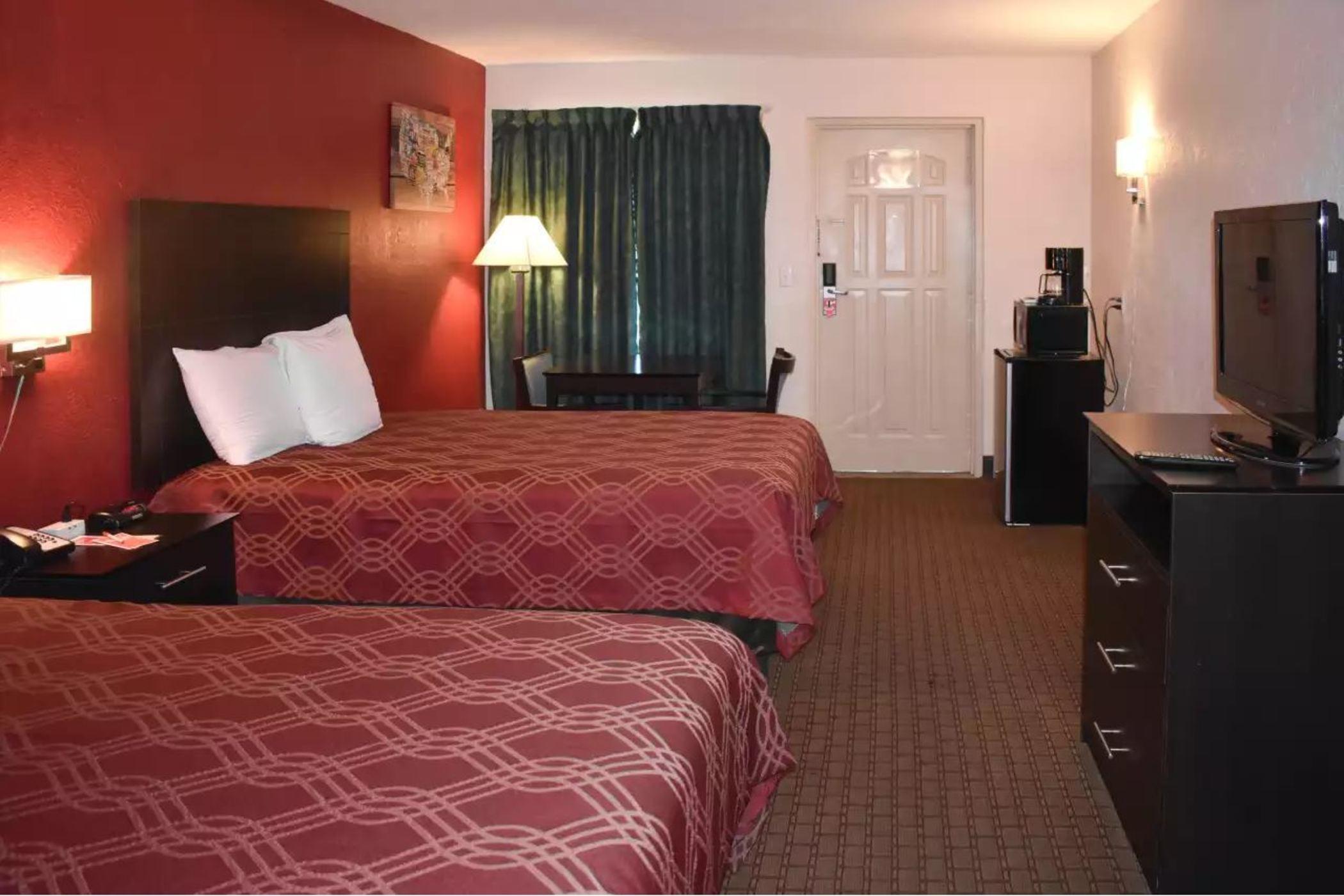 Ramada Limited Clearwater Hotel And Suites Extérieur photo