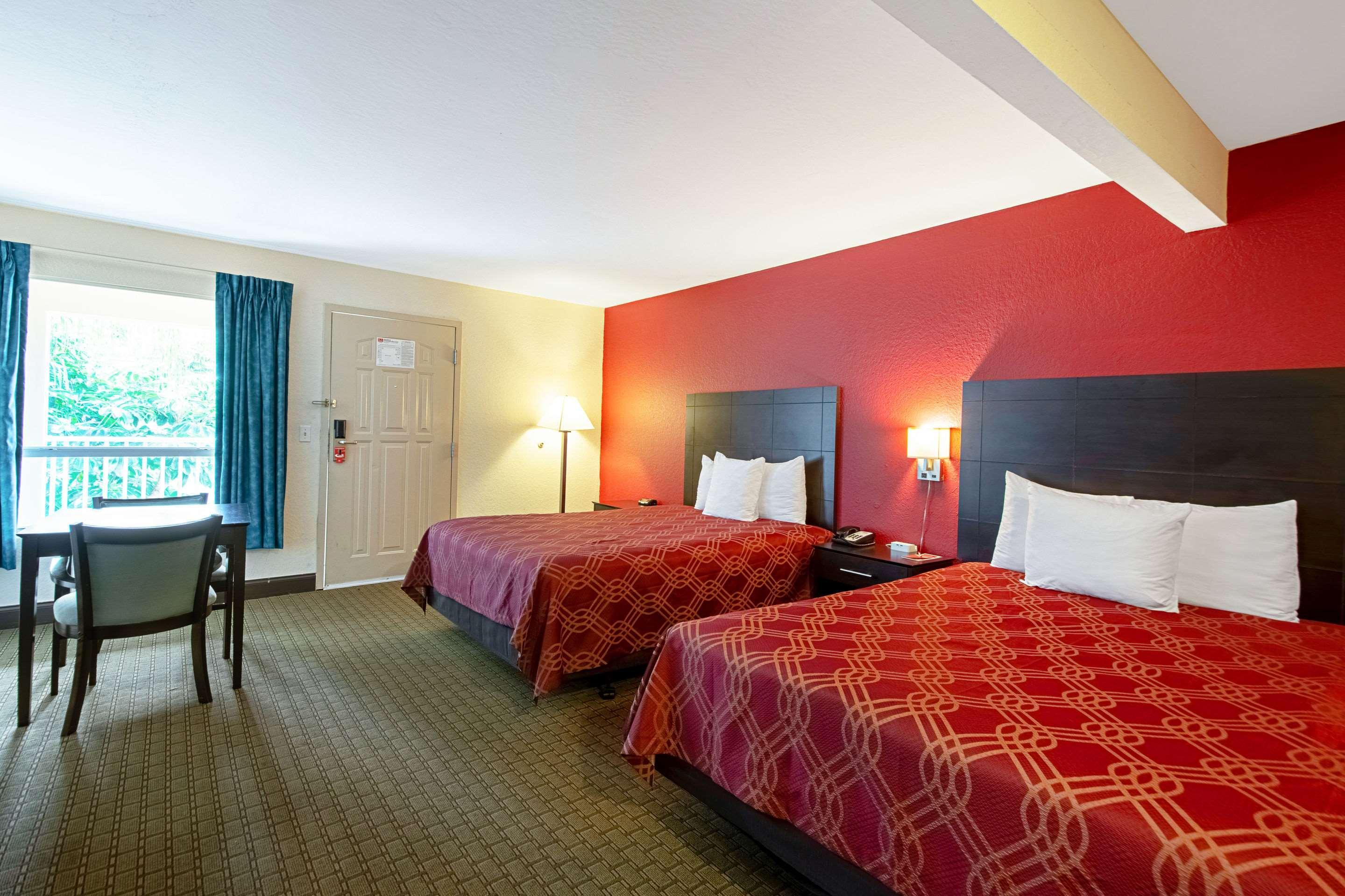 Ramada Limited Clearwater Hotel And Suites Extérieur photo