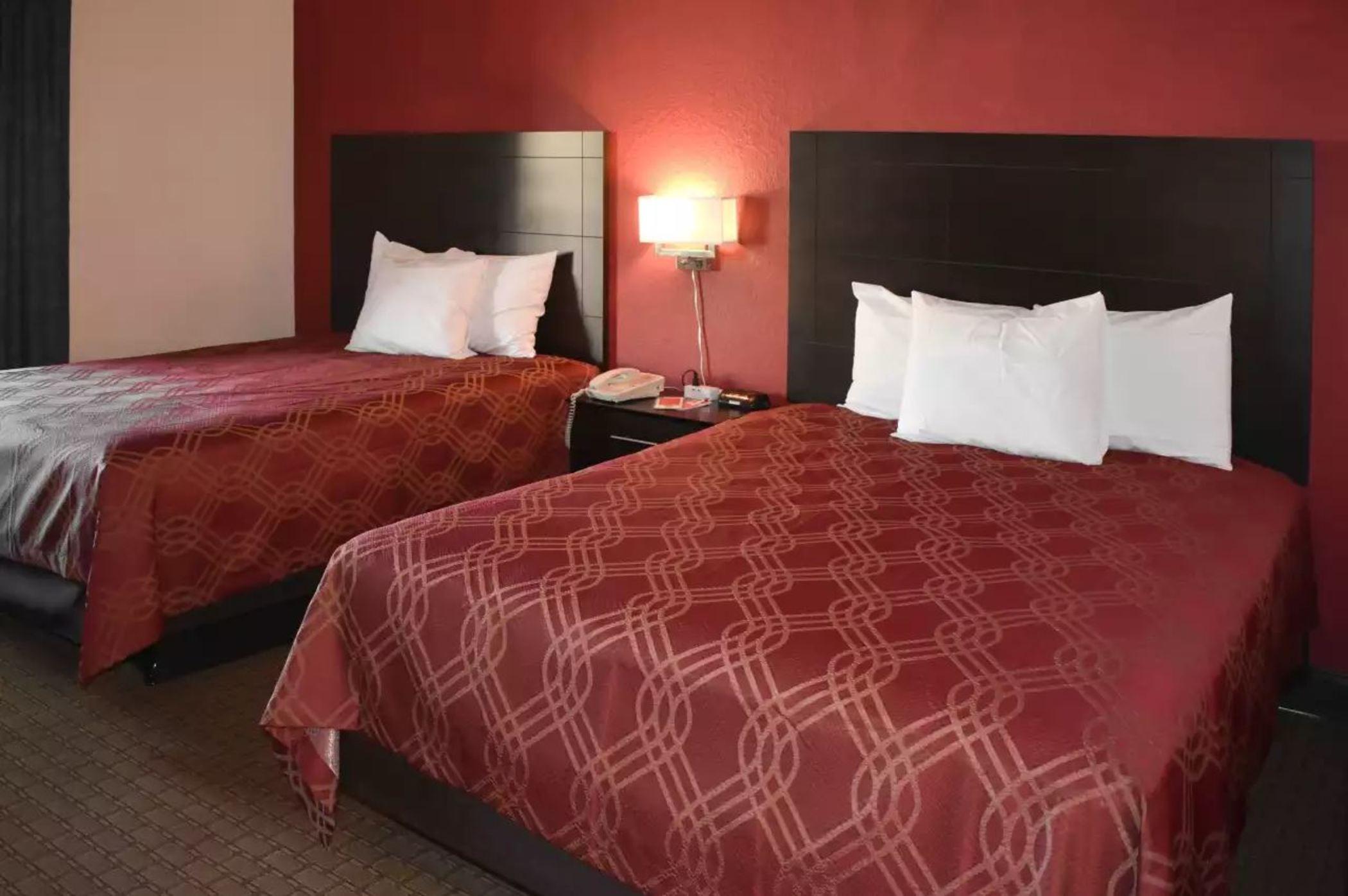Ramada Limited Clearwater Hotel And Suites Extérieur photo