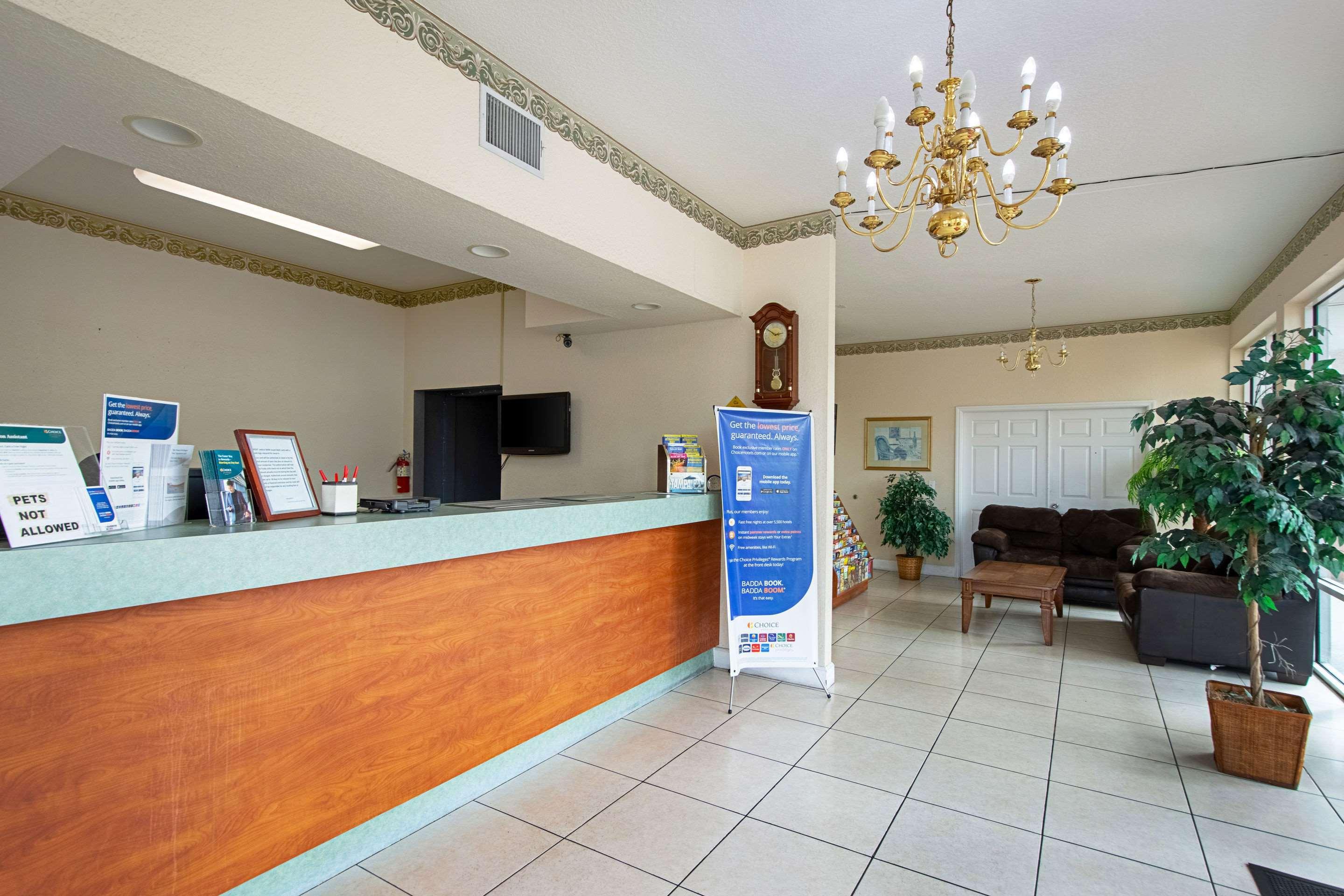 Ramada Limited Clearwater Hotel And Suites Extérieur photo