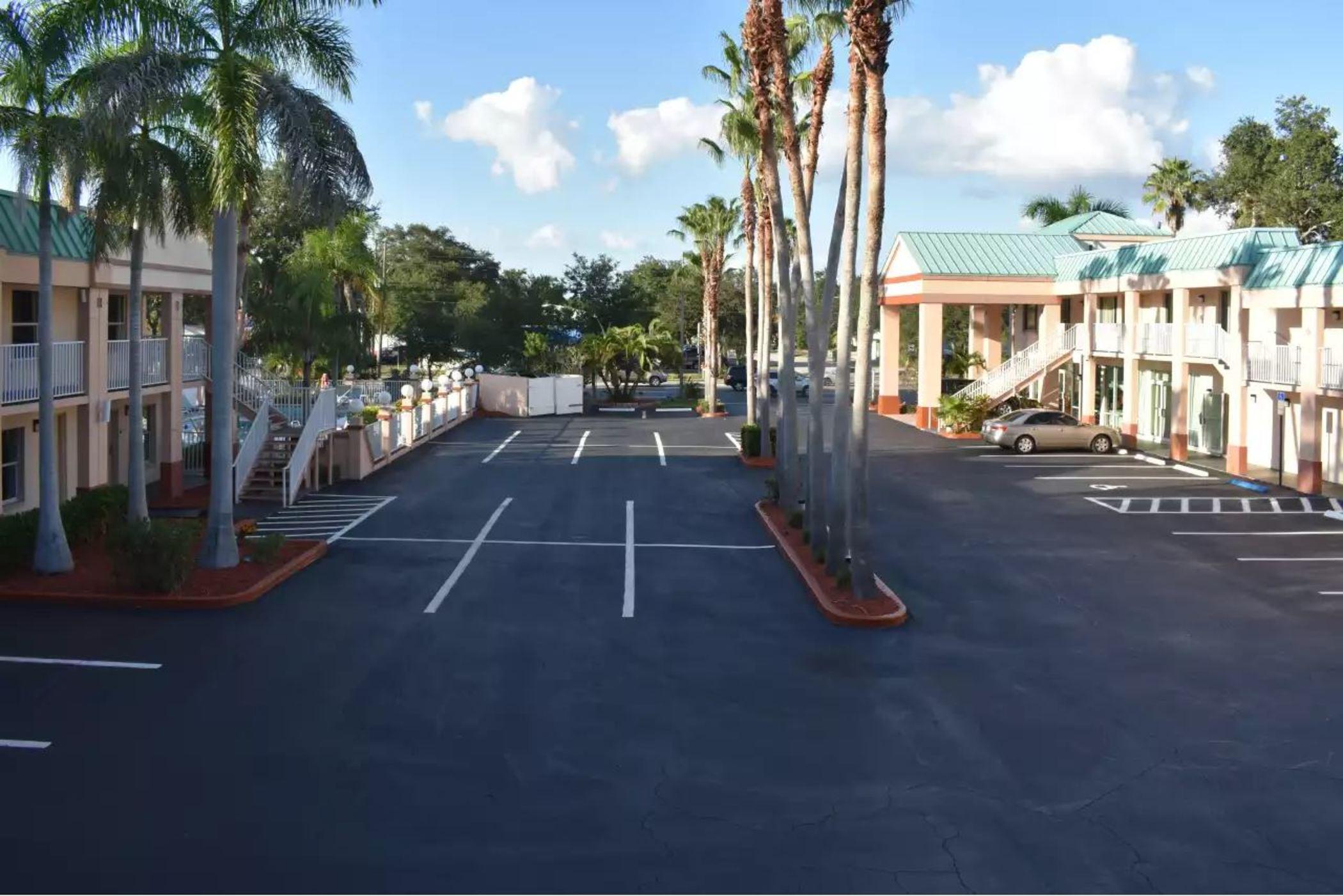 Ramada Limited Clearwater Hotel And Suites Extérieur photo